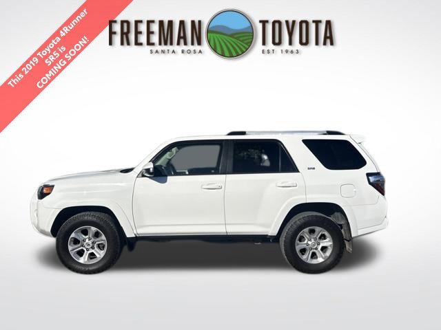 Used 2019 Toyota 4Runner SR5 AWD/4WD image 1