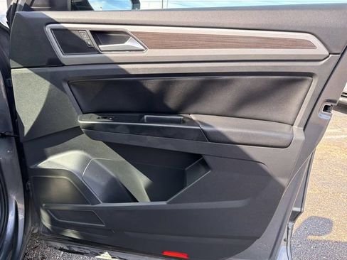 Used 2019 Volkswagen Atlas SEL FWD image 18