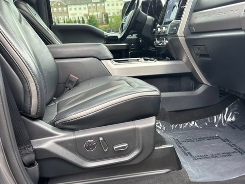 Used 2022 Ford F350 Platinum AWD/4WD image 13