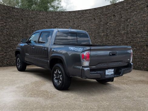 Used 2023 Toyota Tacoma TRD Off-Road w/ Technology Package AWD/4WD image 4