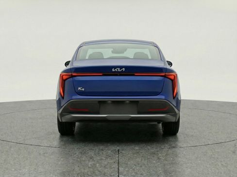 Used 2025 Kia K4 LXS image 7