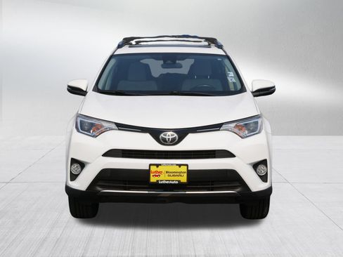 Used 2017 Toyota RAV4 XLE w/ Premium Special Value Package AWD/4WD image 2