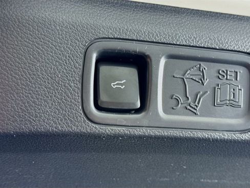 Used 2023 Lincoln Navigator Reserve RWD image 48