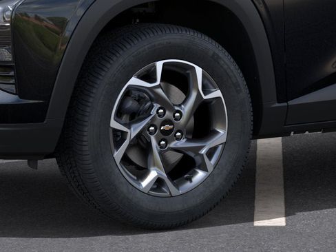 New 2026 Chevrolet Trax LT w/ Driver Confidence Package FWD image 33