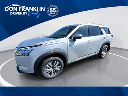 New 2025 Nissan Pathfinder SL