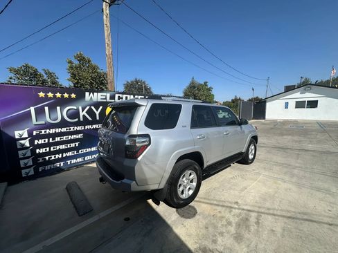 Used 2021 Toyota 4Runner SR5 Premium AWD/4WD image 7