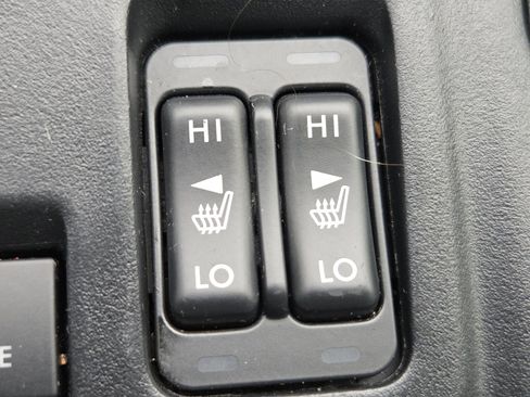 Used 2021 Subaru Crosstrek 2.5i Sport w/ Moonroof Package image 5