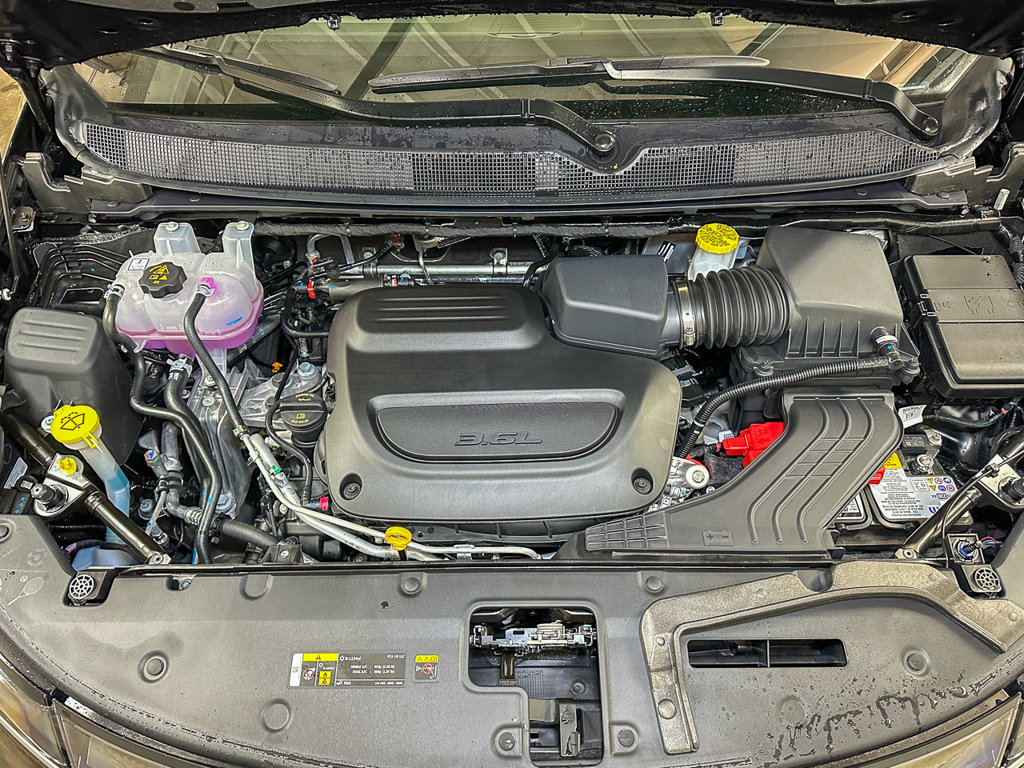 New 2027 Chrysler Pacifica Select AWD/4WD image 45