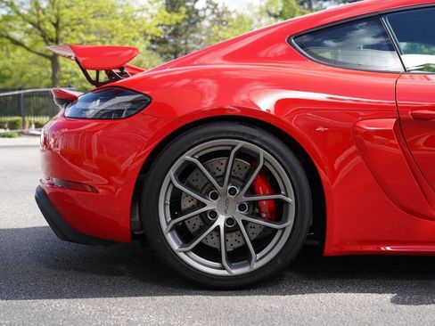 Used 2023 Porsche 718 Cayman GT4 RWD image 24