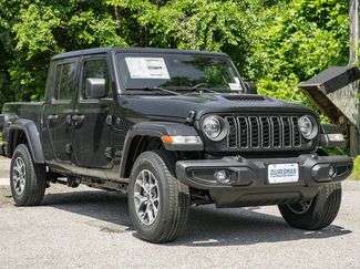 New 2025 Jeep Gladiator Sport video 1