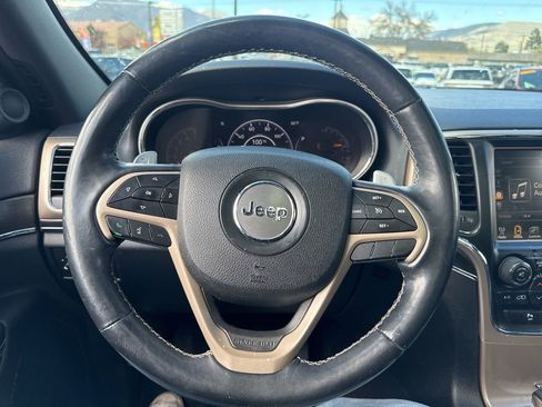 Used 2017 Jeep Grand Cherokee Limited w/ Luxury Group II image 16