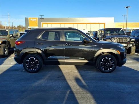 Used 2022 Chevrolet TrailBlazer LT w/ Driver Confidence Package image 27
