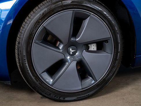 Used 2023 Tesla Model 3 Standard Range RWD image 21