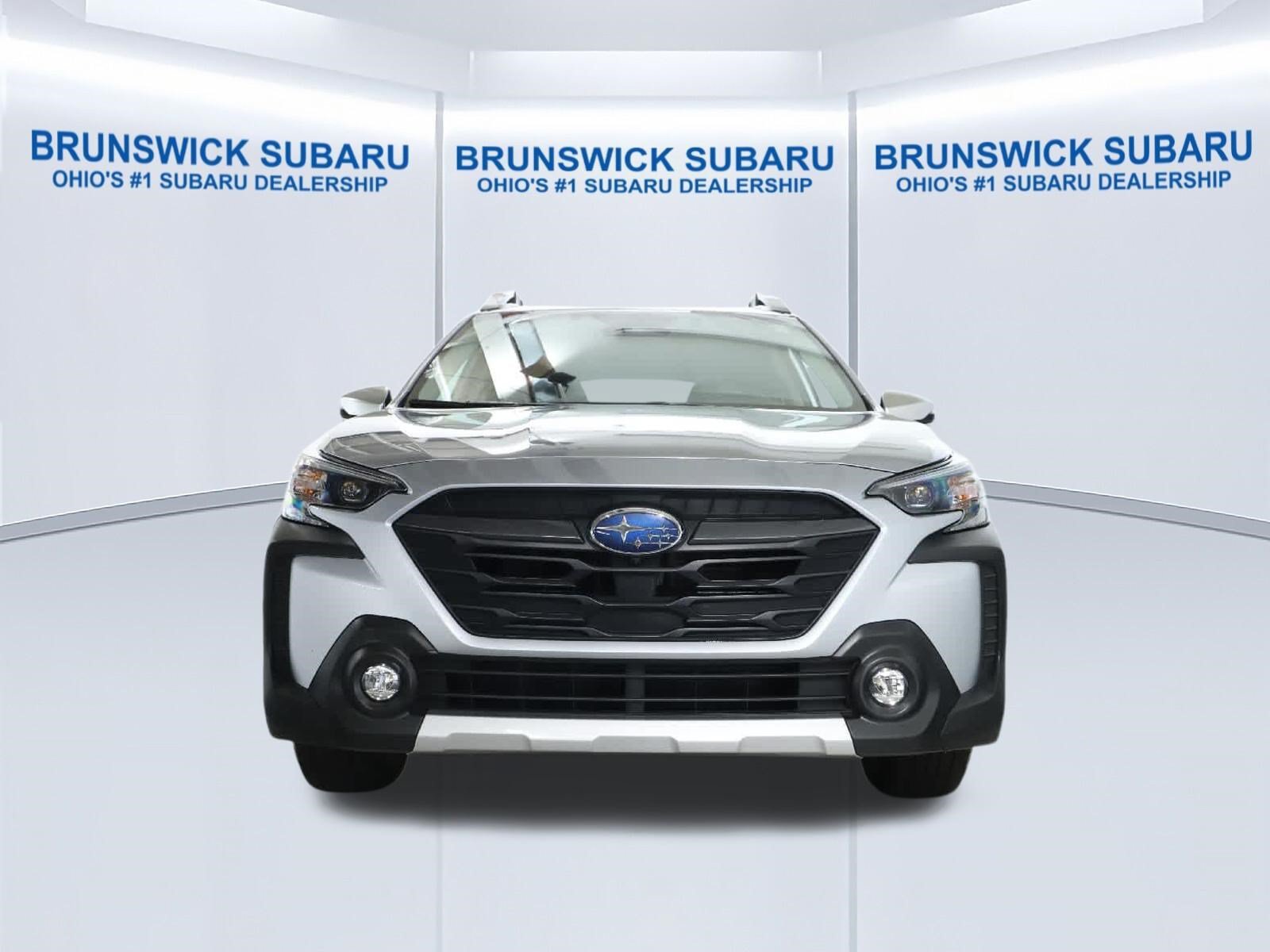 Certified 2025 Subaru Outback Touring w/ Tech Package 3 AWD/4WD image 5