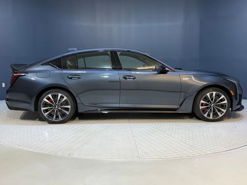 New 2026 Cadillac CT5 V Blackwing w/ Carbon Fiber 2 Package image 8