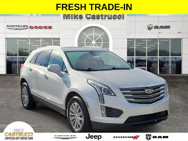Used 2017 Cadillac XT5 Luxury w/ Driver Awareness Package AWD/4WD image 1