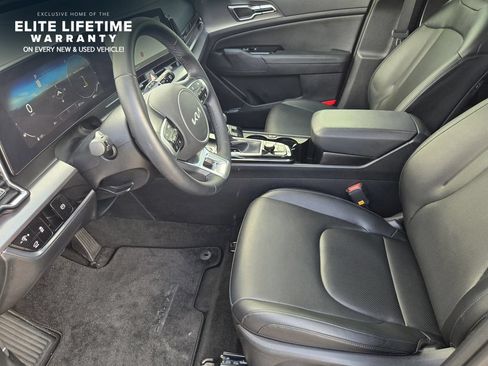 Certified 2025 Kia Sportage SX FWD image 7