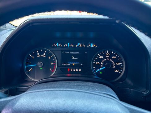 Used 2017 Ford F150 XLT w/ Equipment Group 302A Luxury image 26