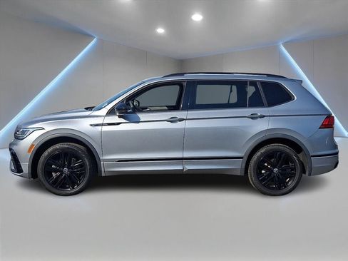 Certified 2022 Volkswagen Tiguan SE R-Line AWD/4WD image 7