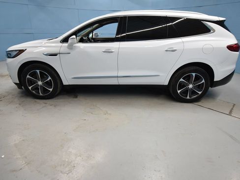 Used 2019 Buick Enclave Essence w/ LPO, Sport Appearance Package AWD/4WD image 36