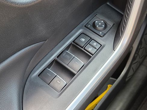Used 2024 Toyota RAV4 XLE FWD image 23