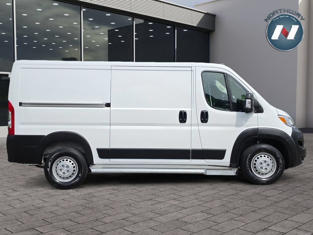 Used 2025 RAM ProMaster 2500 w/ U-Haul Equipment Group FWD image 6