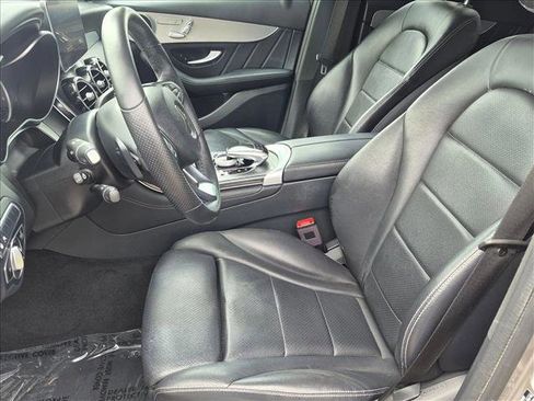 Used 2019 Mercedes-Benz GLC 300 4MATIC image 14