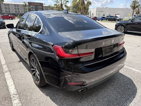 Used 2021 BMW 330i Sedan w/ Convenience Package RWD image 3