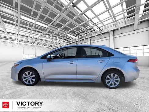 Used 2024 Toyota Corolla LE image 6