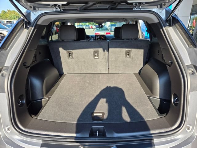 Used 2025 Chevrolet Blazer LT AWD/4WD image 19