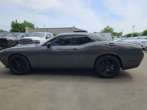 Certified 2019 Dodge Challenger SXT w/ Plus Package RWD image 4