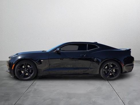 Used 2020 Chevrolet Camaro SS RWD image 2