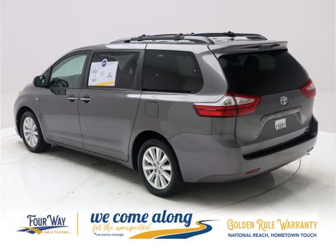 Used 2017 Toyota Sienna XLE AWD/4WD image 6