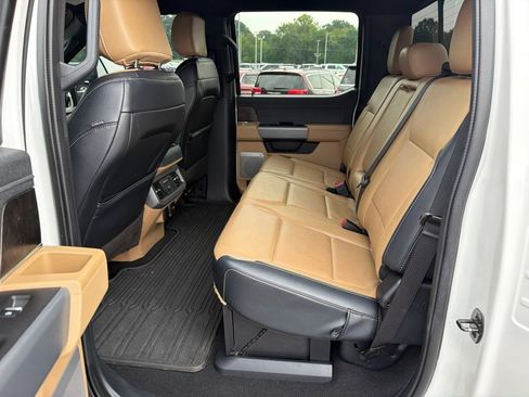 Used 2023 Ford F450 Lariat w/ Lariat Ultimate Package AWD/4WD image 14
