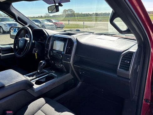 Used 2017 Ford F150 XLT w/ Equipment Group 302A Luxury image 27