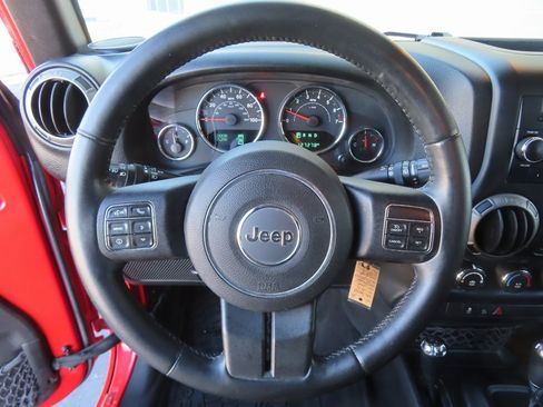 Used 2015 Jeep Wrangler Sport image 15