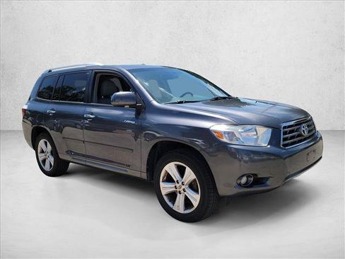 Used 2010 Toyota Highlander Limited FWD image 3