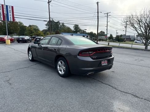 Used 2023 Dodge Charger SXT image 5