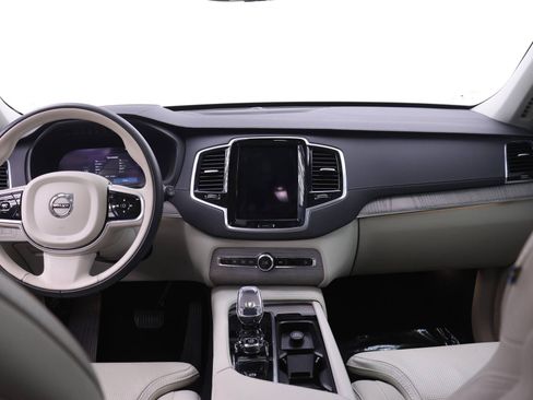 Certified 2024 Volvo XC90 T8 Ultimate w/ Protection Package Premier AWD/4WD image 8