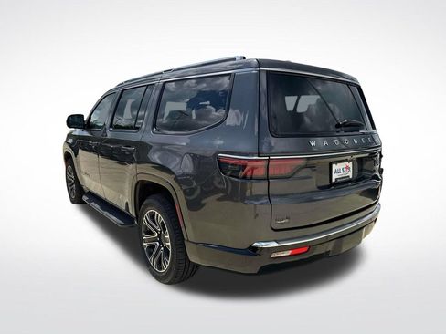 Used 2024 Jeep Wagoneer Series II w/ Flexible Seating Group RWD image 9