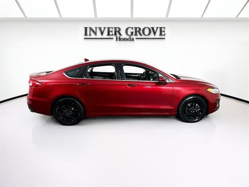 Used 2019 Ford Fusion SE w/ Equipment Group 151A image 4