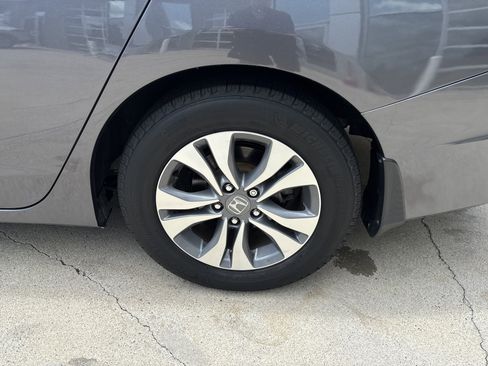 Used 2015 Honda Accord LX image 16