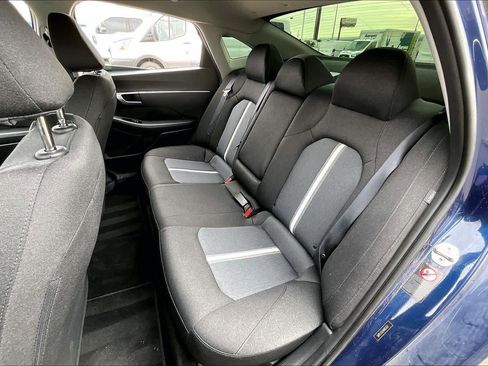 Used 2021 Hyundai Sonata SEL w/ Preferred Accessory Package image 20