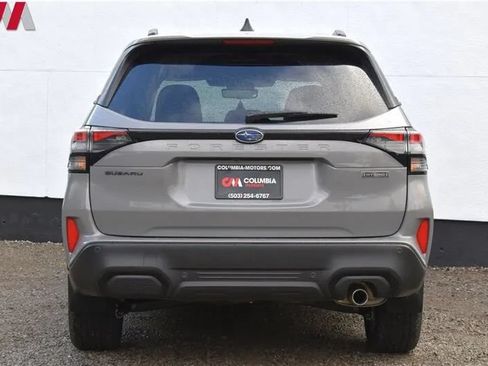 Used 2025 Subaru Forester Touring AWD/4WD image 4