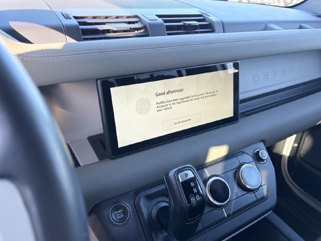Used 2023 Land Rover Defender 110 S AWD/4WD image 8
