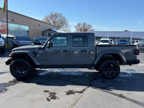 Used 2022 Jeep Gladiator Rubicon w/ Cold Weather Group image 5