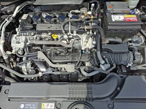 Used 2022 Toyota Corolla Hatchback image 29