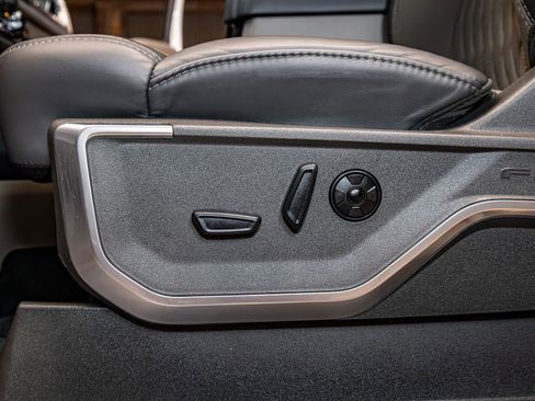 Used 2026 Ford F450 Platinum w/ Platinum Plus Package image 24