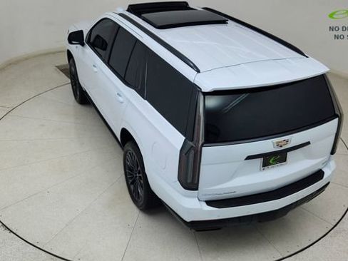 Used 2026 Cadillac Escalade Platinum Sport AWD/4WD image 84