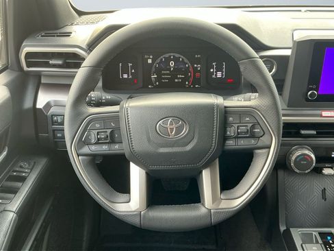 Used 2026 Toyota 4Runner SR5 image 13